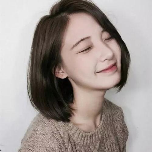 短发美女吃瓜图片,夏日风情尽收眼底